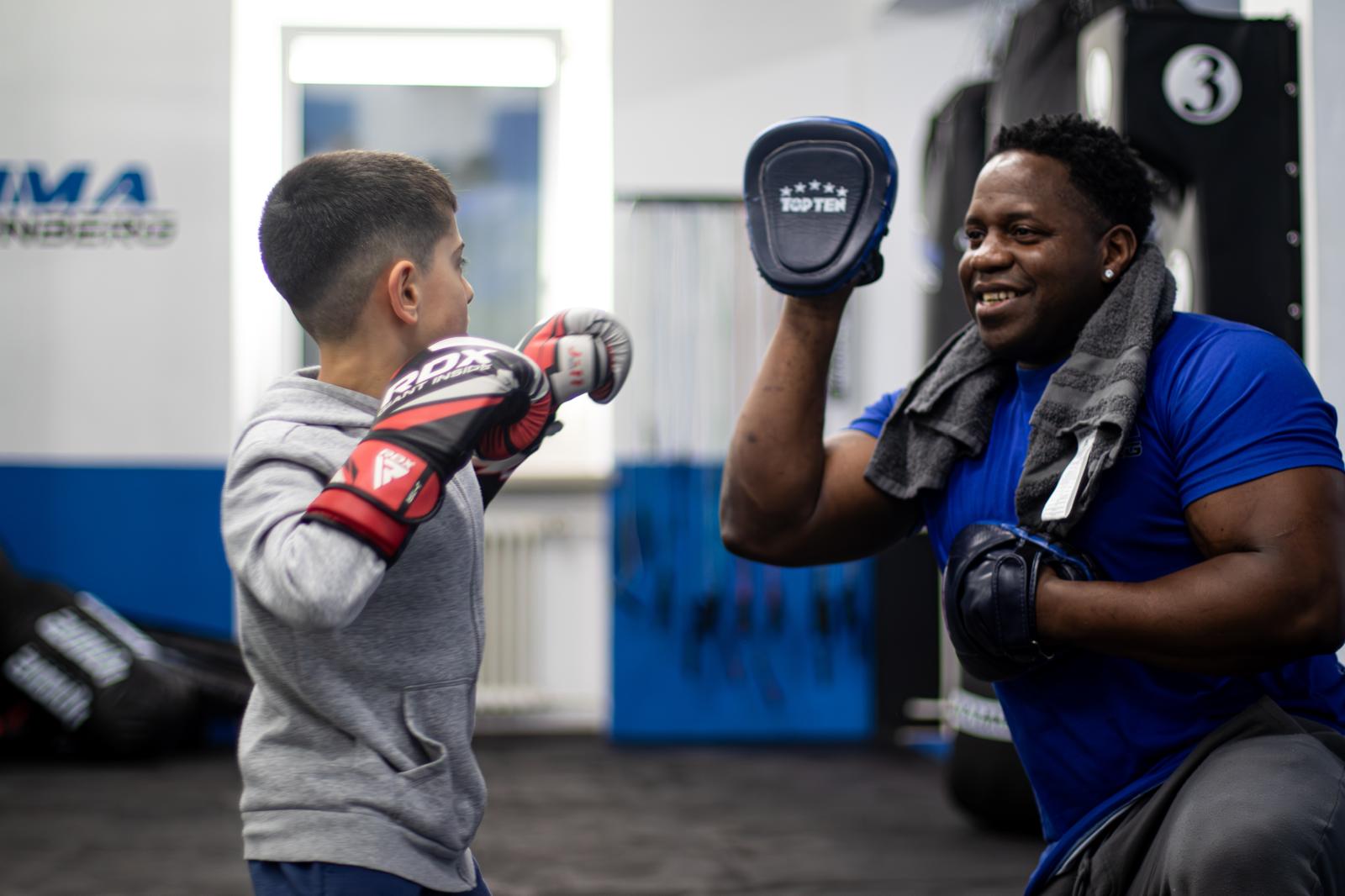 Pratzentraining im Boxen